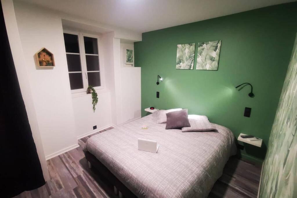 Au numéro 4  Châteauroux Exterior foto